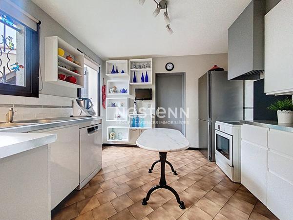 À VENDRE - VILLENEUVE TOLOSANE - Maison 4 pièces, avec garage et grande véranda, Au Calme, Au Fond D'une Impasse