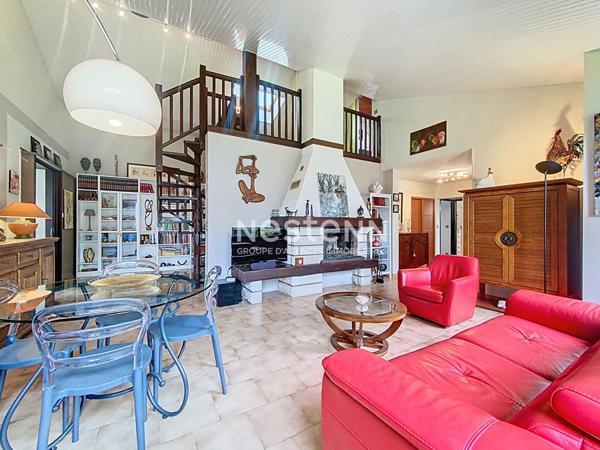 À VENDRE - VILLENEUVE TOLOSANE - Maison 4 pièces, avec garage et grande véranda, Au Calme, Au Fond D'une Impasse