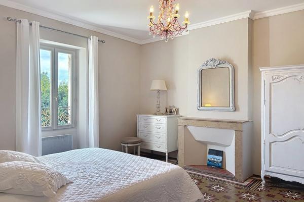 Vente Maison de luxe Uzès 7 Pièces 300 m²