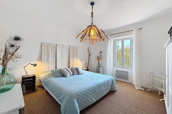 Vente Maison de luxe Uzès 7 Pièces 300 m²