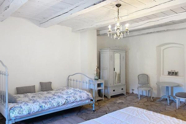 Vente Maison de luxe Uzès 7 Pièces 300 m²