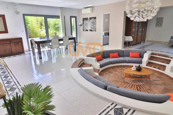 Maison d'architecte de 280m2 secteur résidentiel