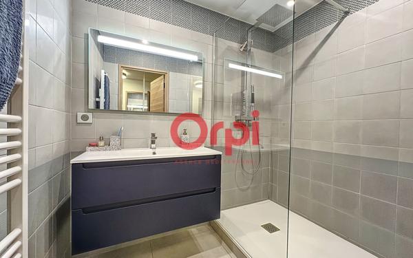 Appartement à louer    3 pièces • 62,89 m2 Fréjus