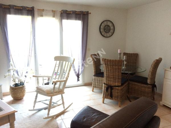 EXCLUSIVITE : TONNAY CHARENTE : Maison 3 chambres, garage et jardin privatif