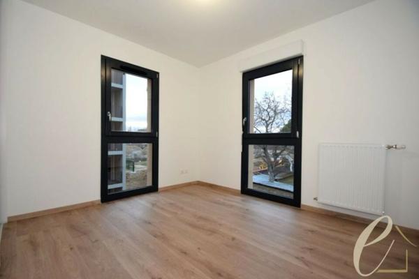Villefranche Sur Saône CLAUDE VIGNARD – Appartement traversant 4 pièces de 76 m² avec balcon et garage