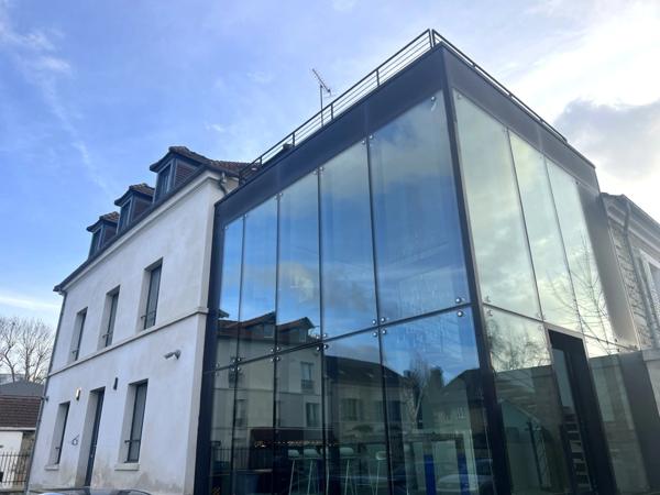 Immeuble 300m² à vendre L'ISLE ADAM (95)