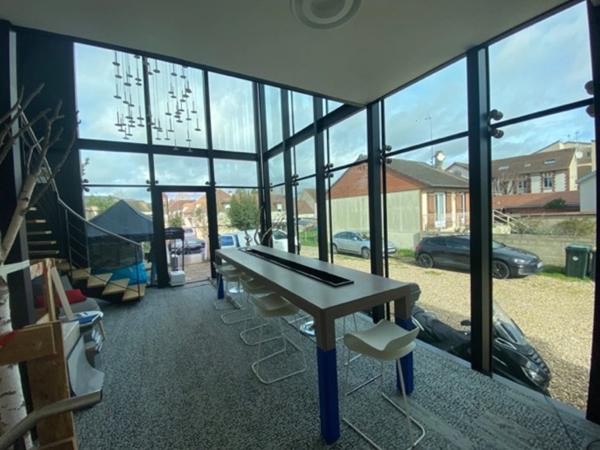 Immeuble 300m² à vendre L'ISLE ADAM (95)