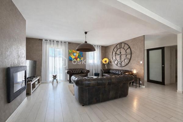 Maison contemporaine de 245 m²