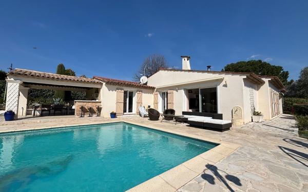 Maison à vendre    5 pièces • 152 m2 Le Tignet