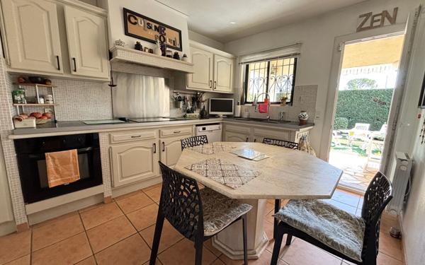 Maison à vendre    5 pièces • 152 m2 Le Tignet