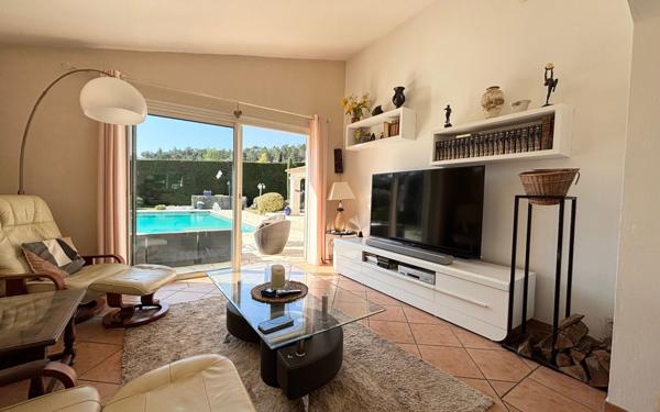 Maison à vendre    5 pièces • 152 m2 Le Tignet