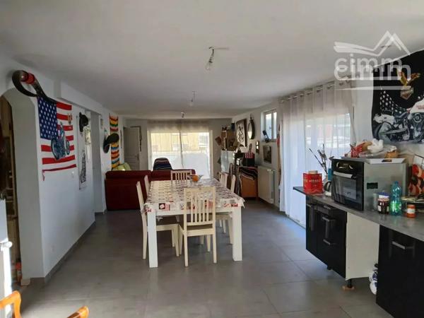 A VENDRE MAISON 213M² A BEZIERS TERRAIN DE 470M² - Secteur Les Arènes.