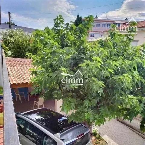 A VENDRE MAISON 213M² A BEZIERS TERRAIN DE 470M² - Secteur Les Arènes.
