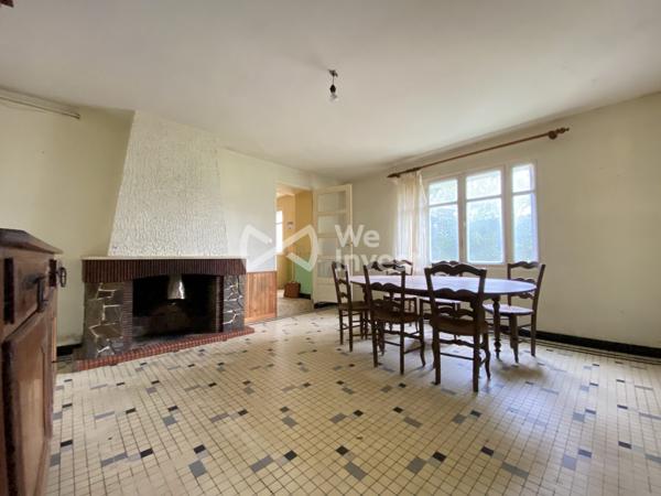 Le charme d’une maison de maître au cœur de 2,5 hectares de nature.