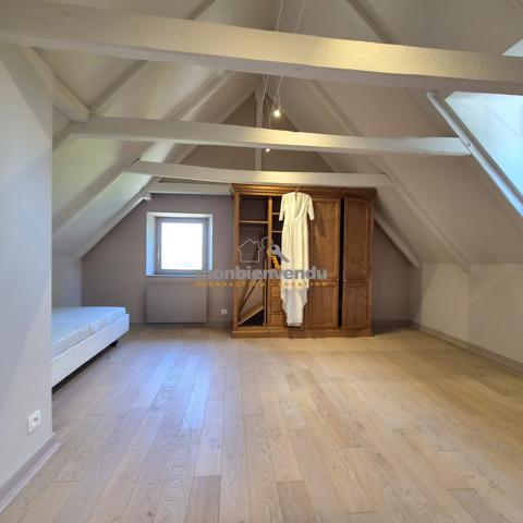 Belle maison en pierre