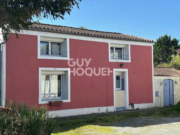 Ensemble de 2 maisons , spacieuses et climatisées