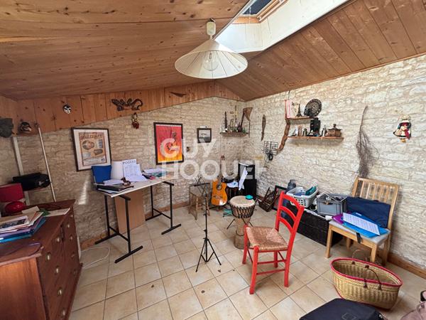 Ensemble de 2 maisons , spacieuses et climatisées