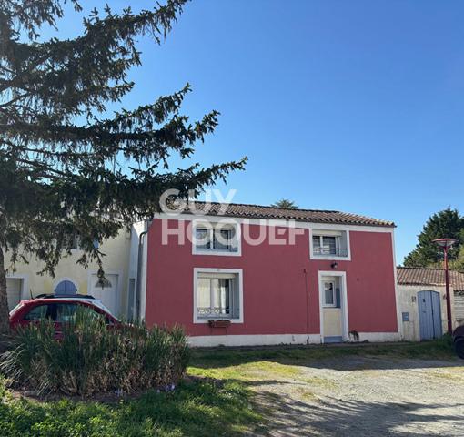 Ensemble de 2 maisons , spacieuses et climatisées