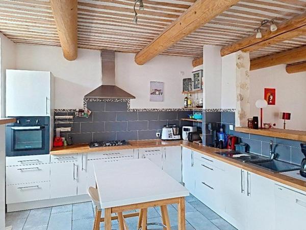 Maison de ville 232m² avec patio 150m² et garage