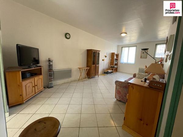 Maison de village avec garage et terrasse Quinson (04500)