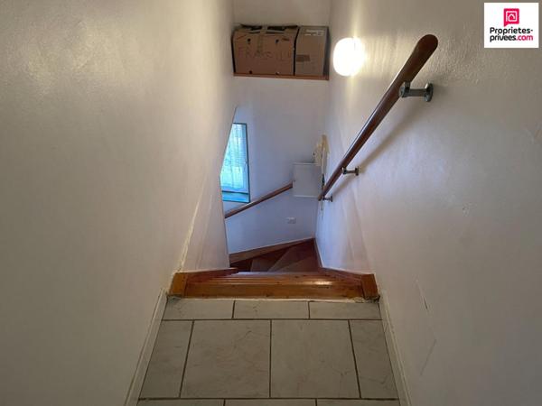 Maison de village avec garage et terrasse Quinson (04500)