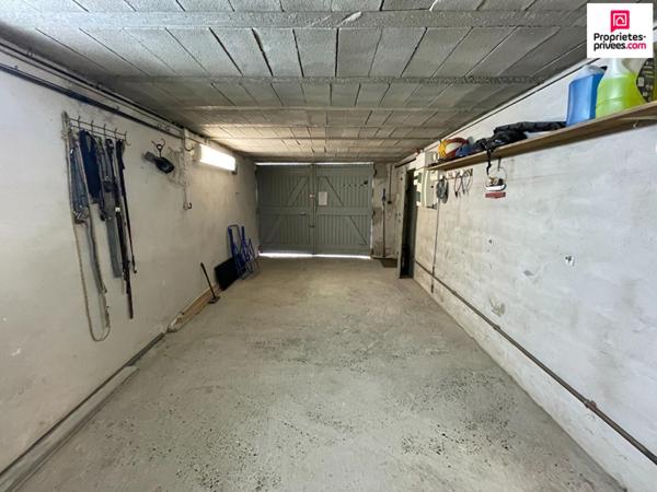 Maison de village avec garage et terrasse Quinson (04500)