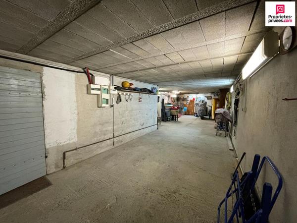 Maison de village avec garage et terrasse Quinson (04500)