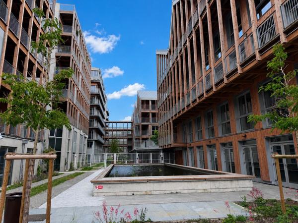 Bureaux à louer Nantes divisibles proche Machines de l'île