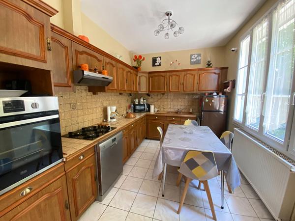 Maison Rochefort 4 pièce(s) 126.33 m2