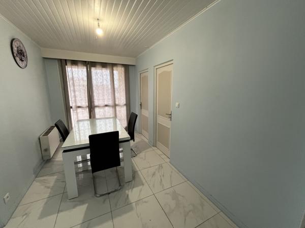 Appartement à vendre |  Saint-Priest |  5 pièces | 101 m²