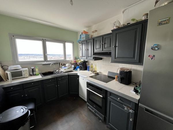 Appartement à vendre |  Saint-Priest |  5 pièces | 101 m²