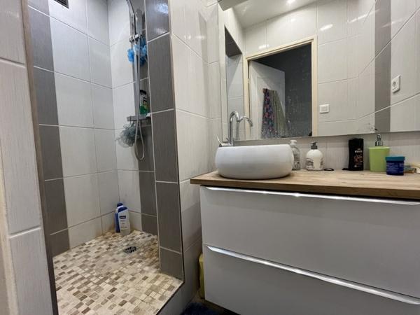 Appartement à vendre |  Saint-Priest |  5 pièces | 101 m²