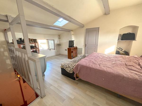 Maison de ville + Studio à louer