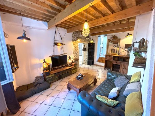 Maison de ville + Studio à louer