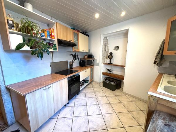 Maison de ville + Studio à louer