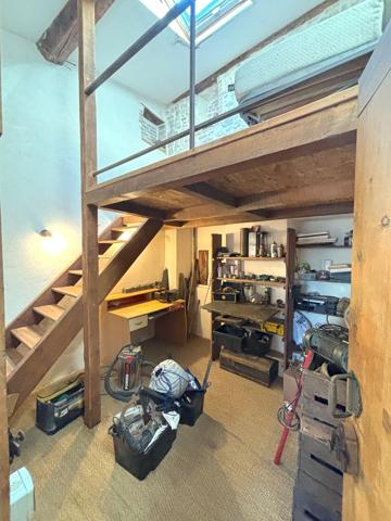 Maison de ville + Studio à louer