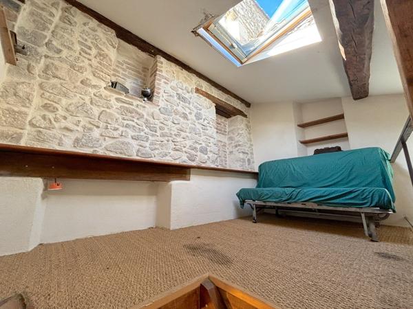 Maison de ville + Studio à louer