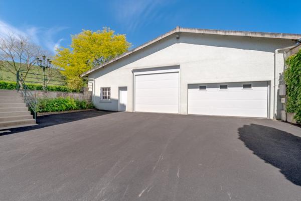 Maison à vendre |  Saint-Sulpice-Laurière |  12 pièces | 268 m²