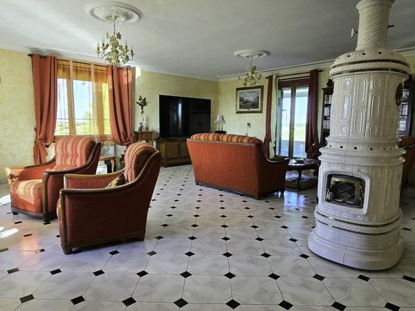 Charmante maison avec hangar et 360 vue Fontaine chalendray