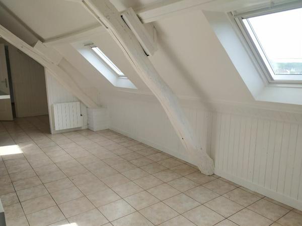 Appartement à louer    2 pièces • 26,99 m2 Janville