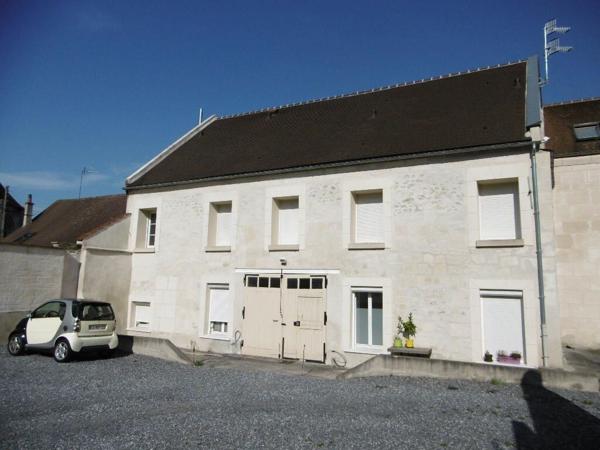 Appartement à louer    2 pièces • 26,99 m2 Janville