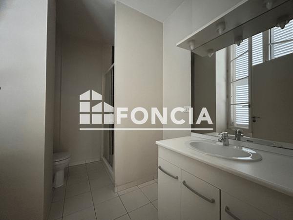 Location Appartement 2 pièces 46.46 m² - 9 AVENUE GEORGES POMPIDOU Perigueux 24000