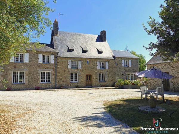 Propriété comprenant maison et gîtes sur 1 ha 27 en Mayenne