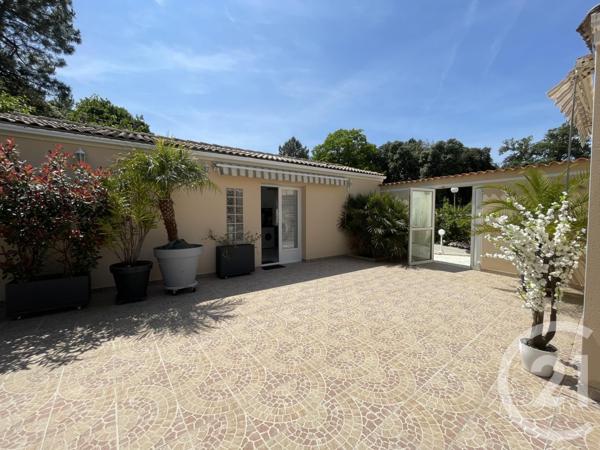 Maison à vendre  8 pièces - 158,69 m2 MESCHERS SUR GIRONDE - 17