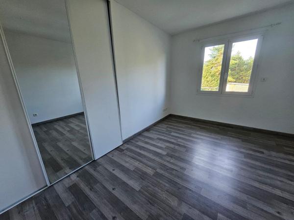 Maison de plain-pied avec piscine - 150 m² habitables Bassilac