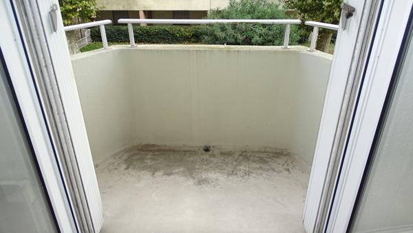 APPARTEMENT AVEC TERRASSE ET GARAGE PROCHE CENTRE VILLE CARCASSONNE