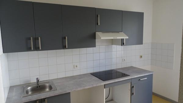 APPARTEMENT AVEC TERRASSE ET GARAGE PROCHE CENTRE VILLE CARCASSONNE