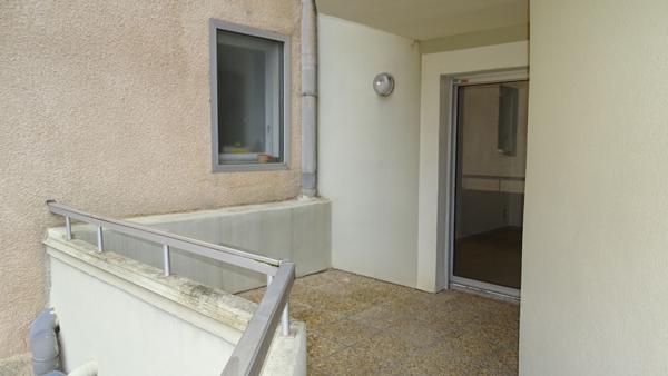 APPARTEMENT AVEC TERRASSE ET GARAGE PROCHE CENTRE VILLE CARCASSONNE