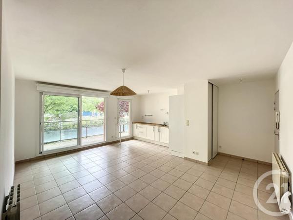 Appartement F3 à vendre  3 pièces - 61,66 m2 RIOM - 63