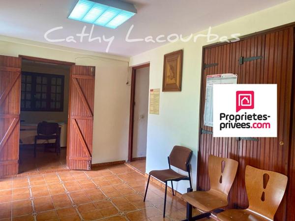 Maison à rénover sur 5000 M² de terrain constructible - Pointe Noire